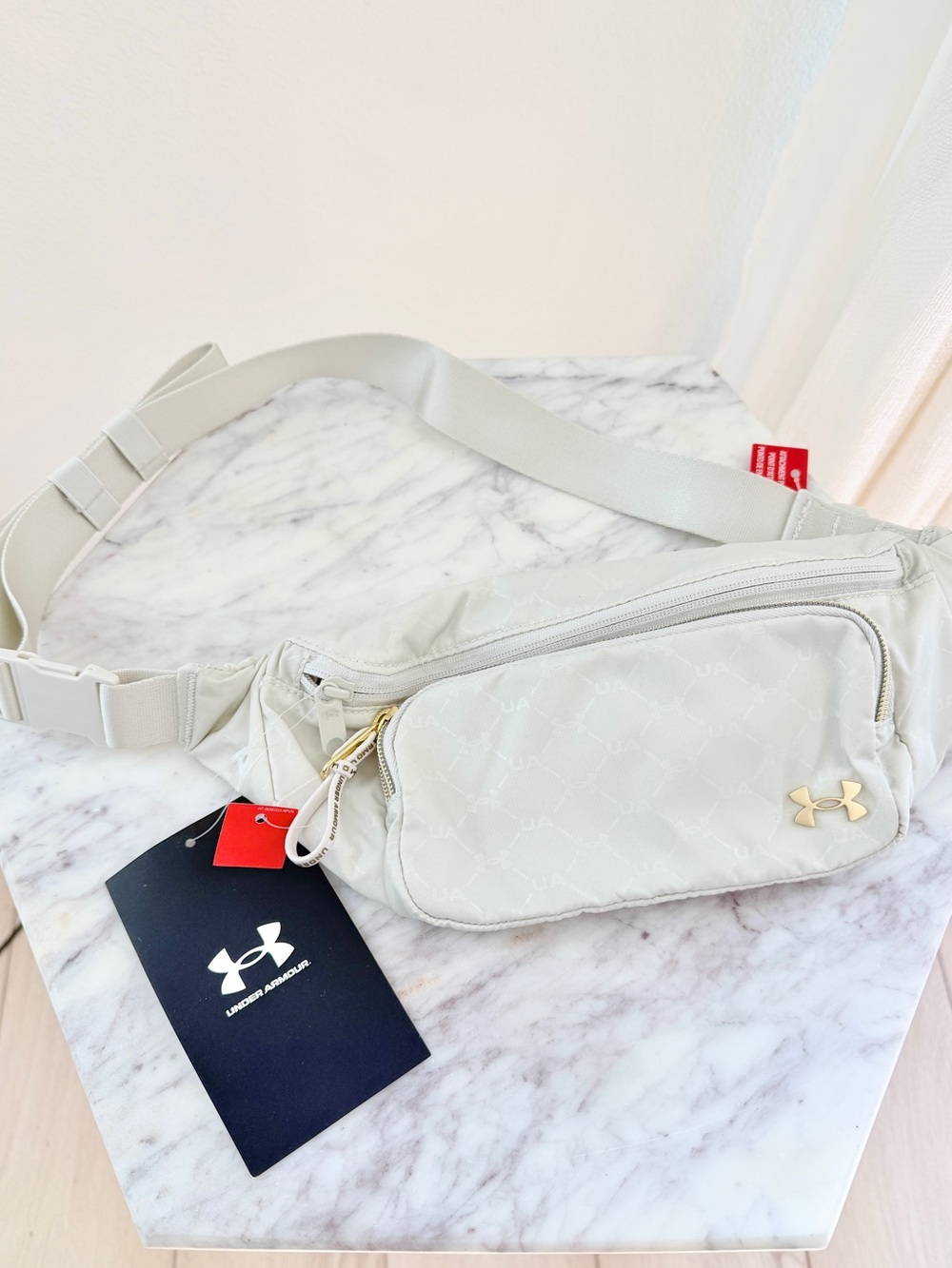 🤍 Under Armour UA Studio Waist Bag Crossbody Fanny Pack - Summit White